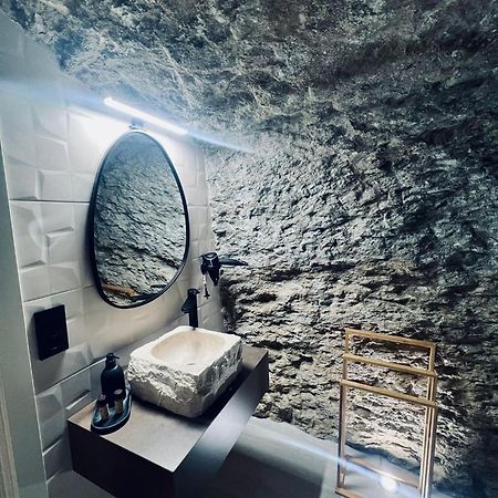 Cueva Luxe Las Calcetas Setenil De Las Bodegas Bagian luar foto